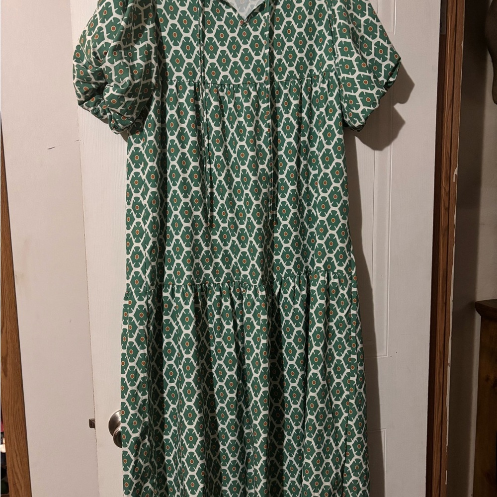SHEIN Green Patterned Maxi Dress